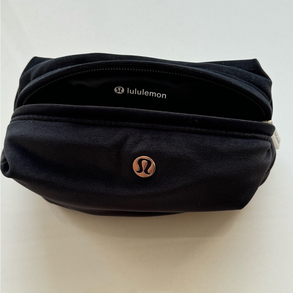 Lululemon Feeling Ready Mini Bag (Black) New